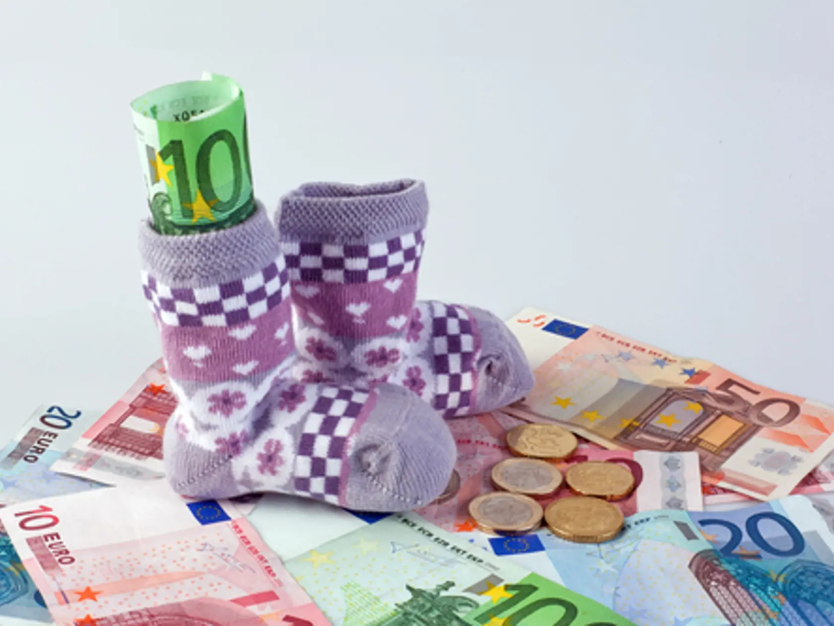 Mamičky môžu na materskej dostať takmer až 1400 eur.