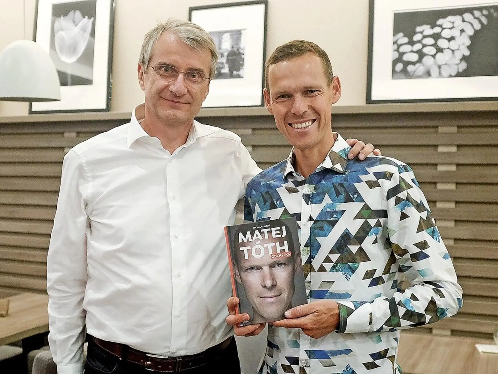 Knihu o sebe pokrstil minulý týždeň. K jej happyendu výraznou mierou prispel aj vedec a kandidát na prezidenta Robert Mistrík.