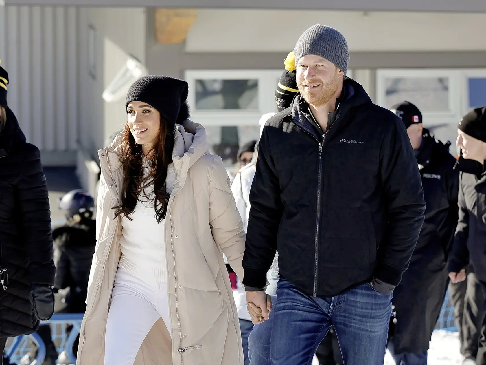 Princ Harry (40) & Meghan Markle (43) zatiaľ odolávajú všetkým pochybnostiam o ich láske.