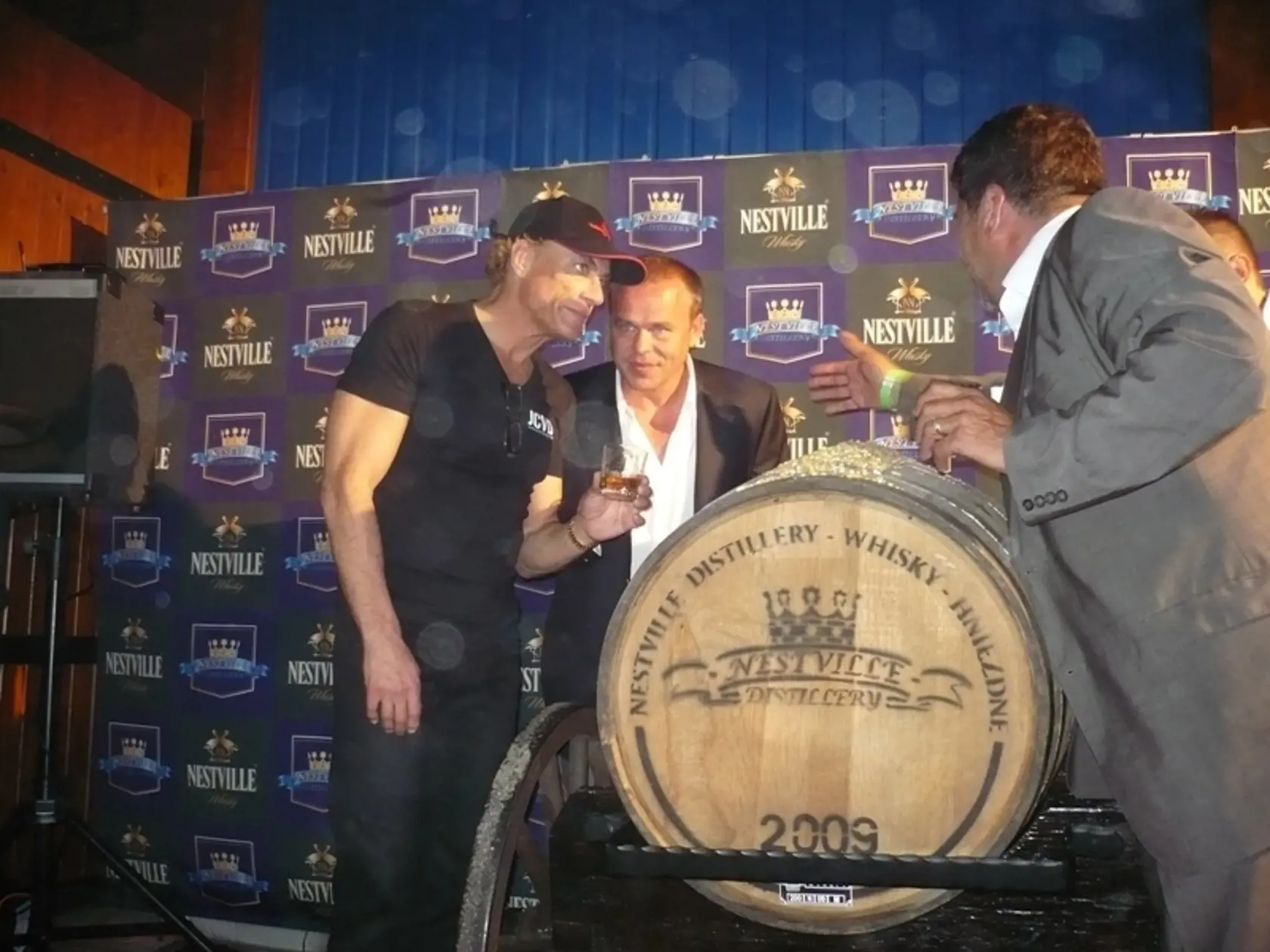 Do Hniezdneho pricestoval akčný hrdina Jean Claude Van Damme