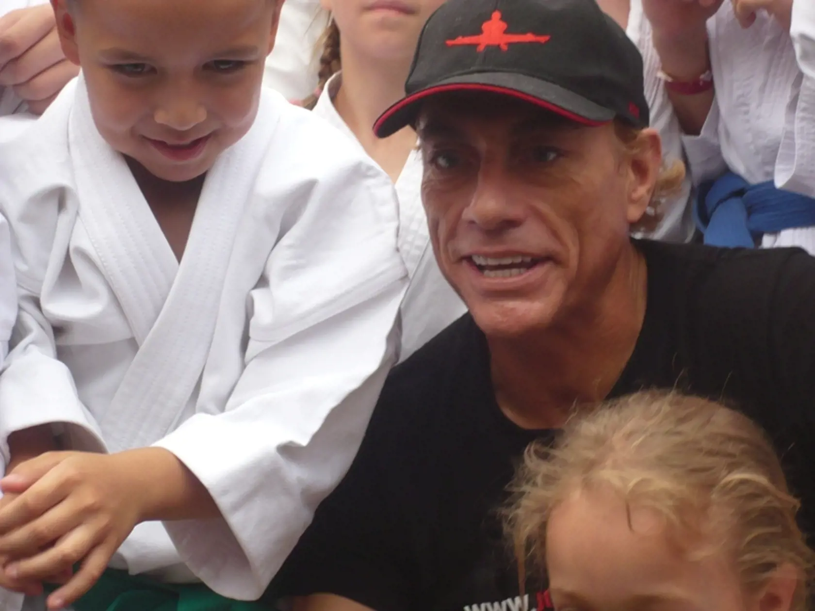 Do Hniezdneho pricestoval akčný hrdina Jean Claude Van Damme