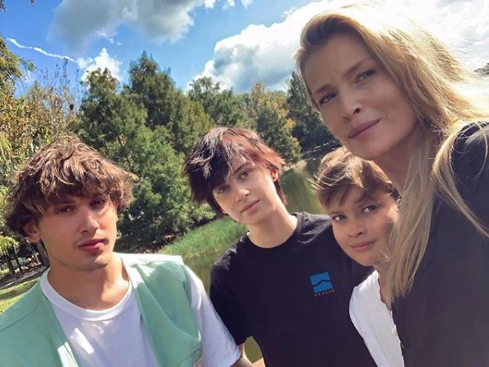 Na snímke zľava: Syn Yannick (24), dcéra Ella (17) a najmladší syn Paul Henry (10).