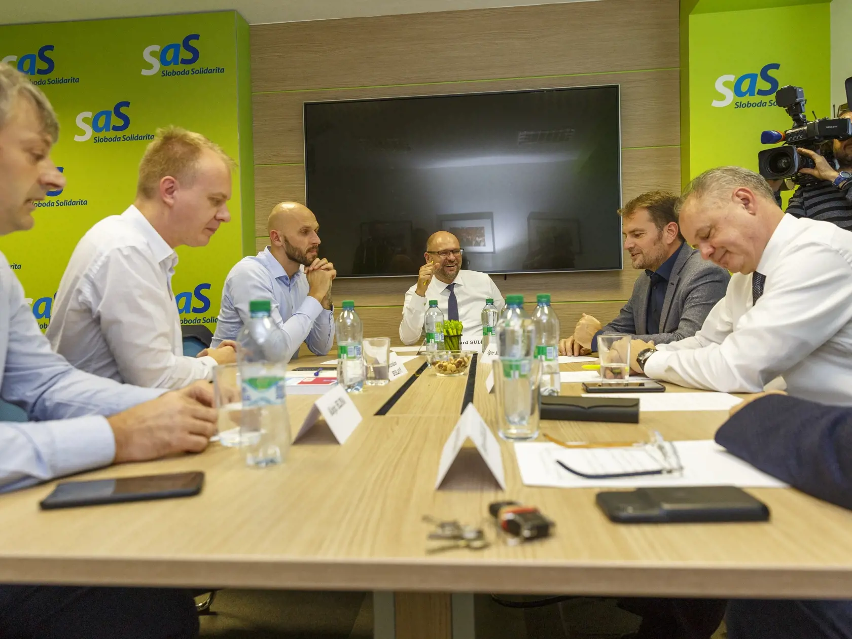 Predseda SaS Richard Sulík pozval do Liberálneho domu Andreja Kisku, Igora Matoviča, Michala Trubana, Alojza Hlinu, Borisa Kollára a Miroslava Beblavého.