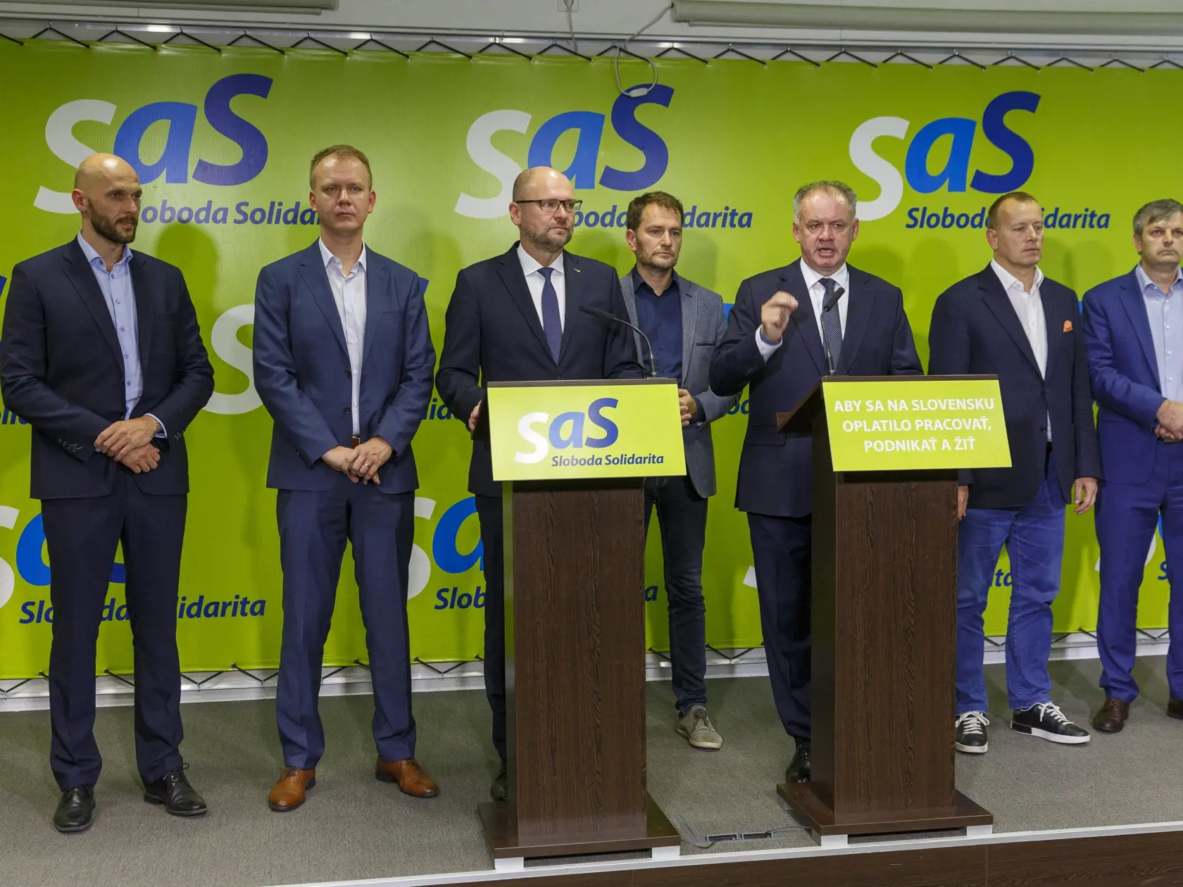 Predseda SaS Richard Sulík pozval do Liberálneho domu Andreja Kisku, Igora Matoviča, Michala Trubana, Alojza Hlinu, Borisa Kollára a Miroslava Beblavého.
