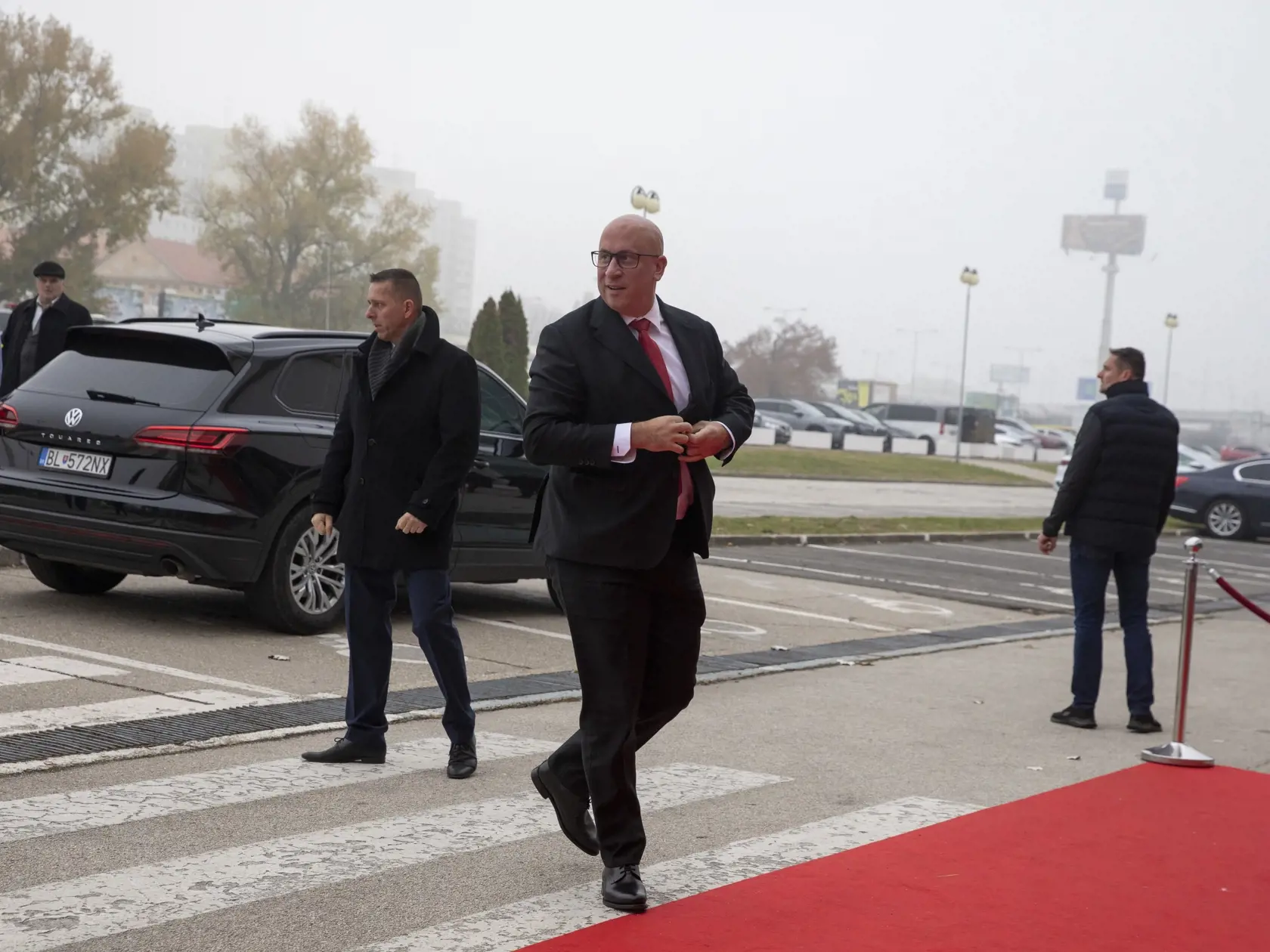 Na snímke je snem politickej strany SMER v bratislavskej Inchebe. Minister dopravy Jozef Ráž mladší.