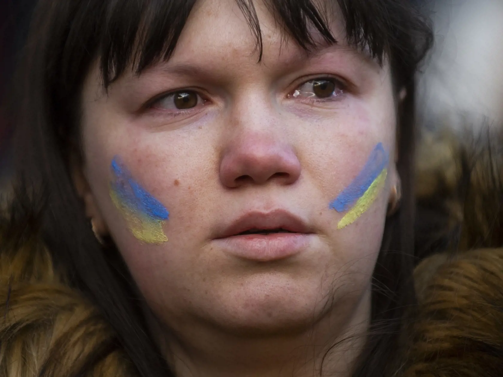 Na snímke účastníci protestného zhromaždenia  Mier na Ukrajine na Námestí SNP 4. marca 2022 v Bratislave.