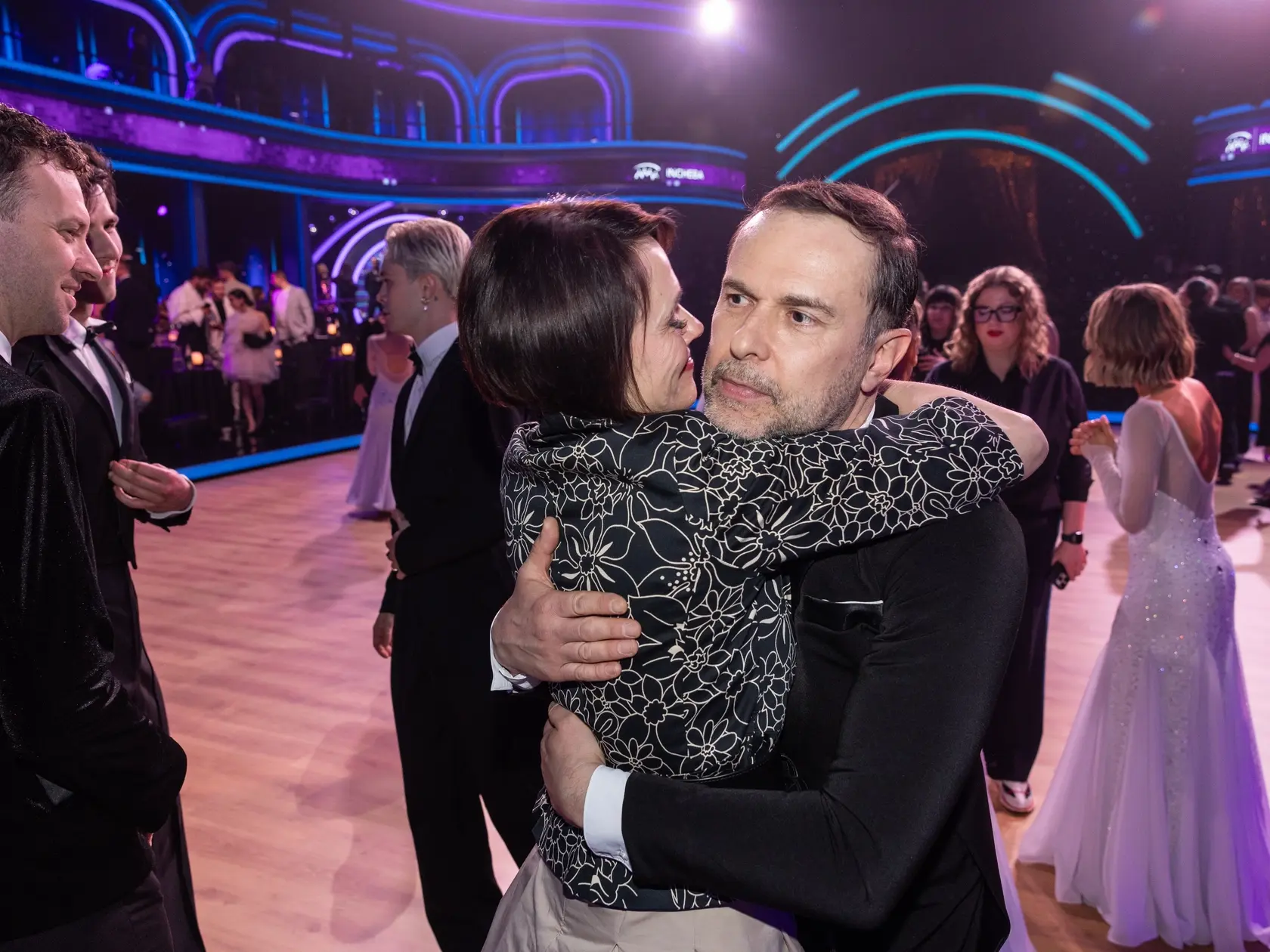 Juraj Kemka a Natália Glosíková vypadli v šiestom kole Let's dance 2025. Na snímke Juraj Kemka s manželkou Adriánou