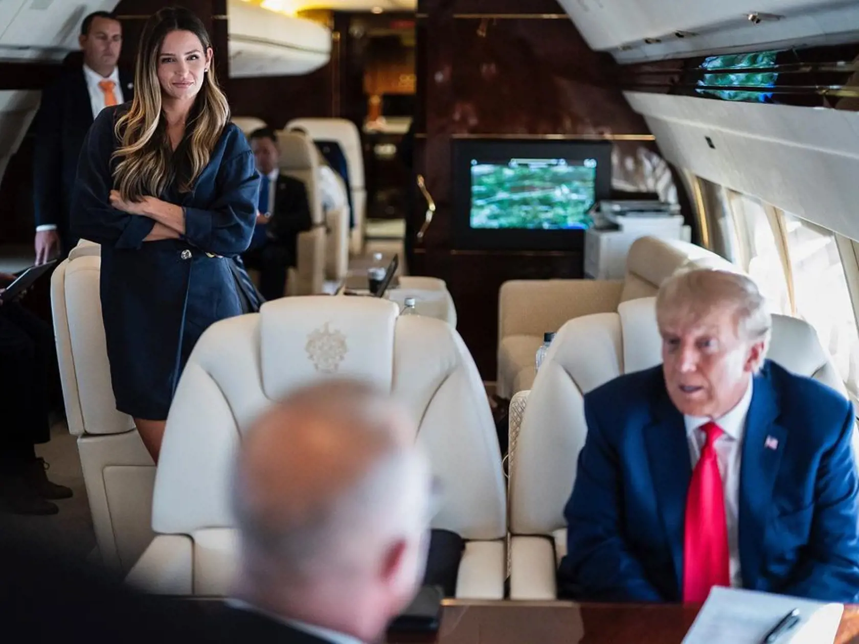 Margo dáva často fotky z ciest z Trumpovho súkromného tryskáča.