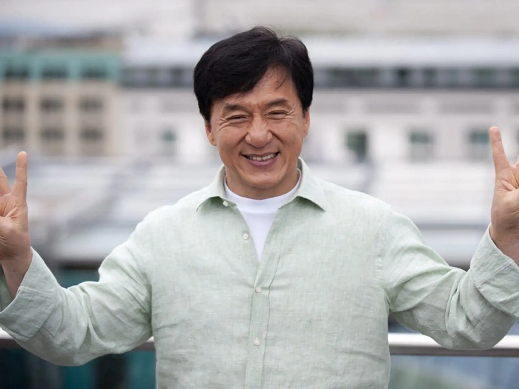 Jackie Chan chce ukázať, že neovláda iba bojové umenia, ale tiež vie aj hrať.