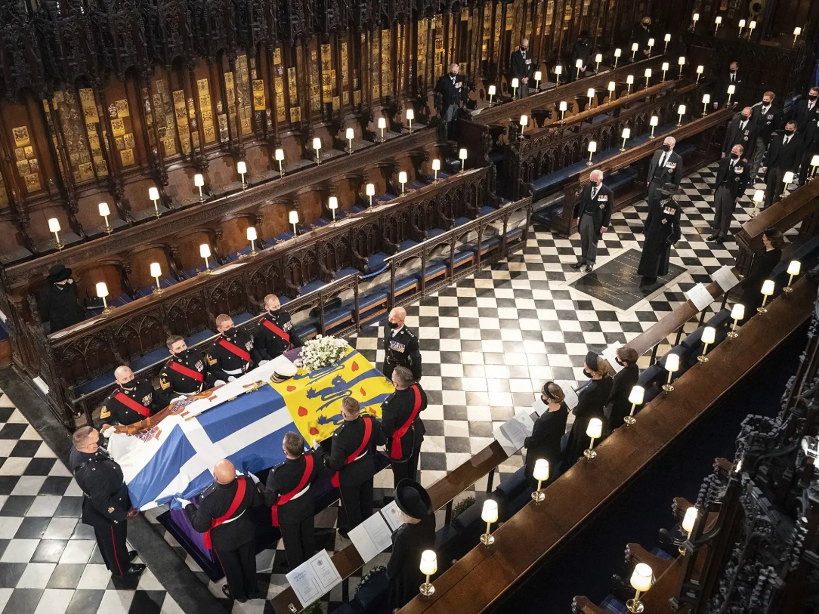 Britská kráľovská rodina sa v sobotu na Windsorskom hrade poslednýkrát rozlúčila s princom Philipom