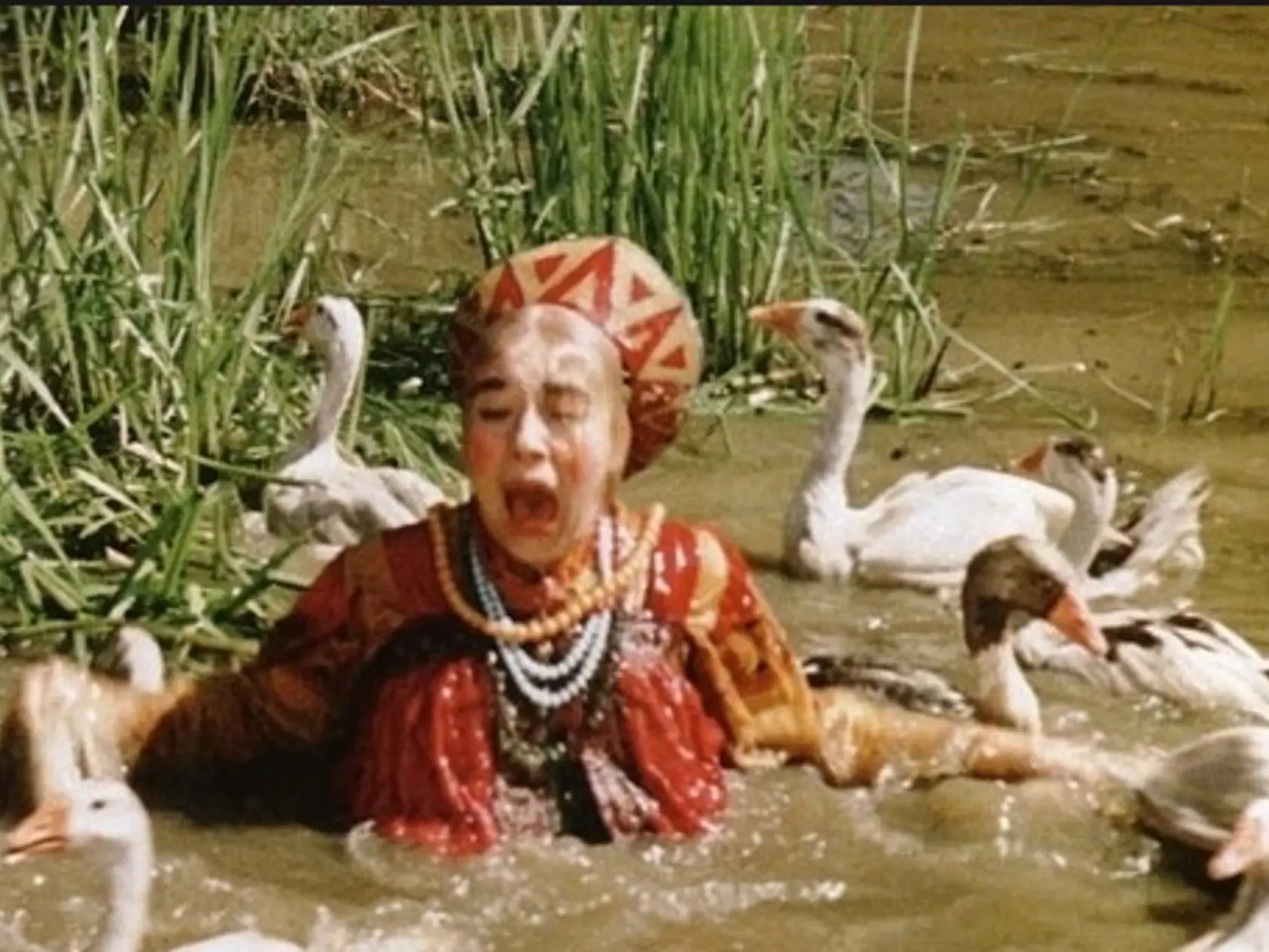Inna Čurikova ako Marfa vo filme Mrázik.