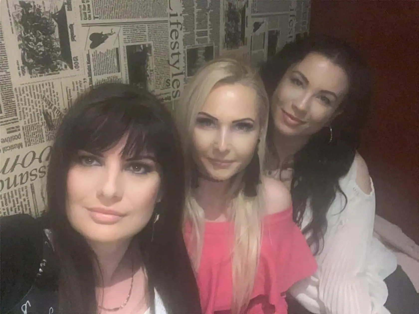 Diana Pavlisová s kamarátkami - Diana je vľavo.