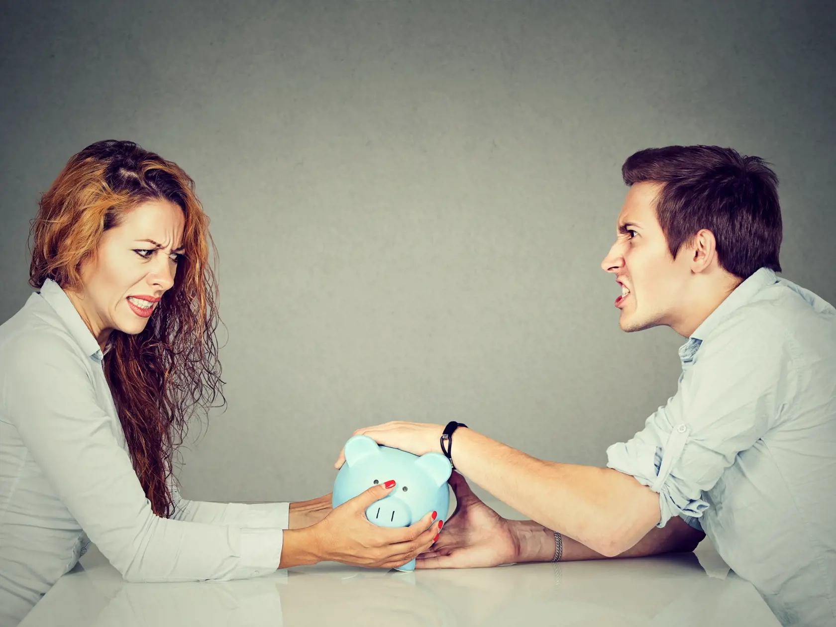 Finances,In,Divorce,Concept.,Wife,And,Husband,Can,Not,Make