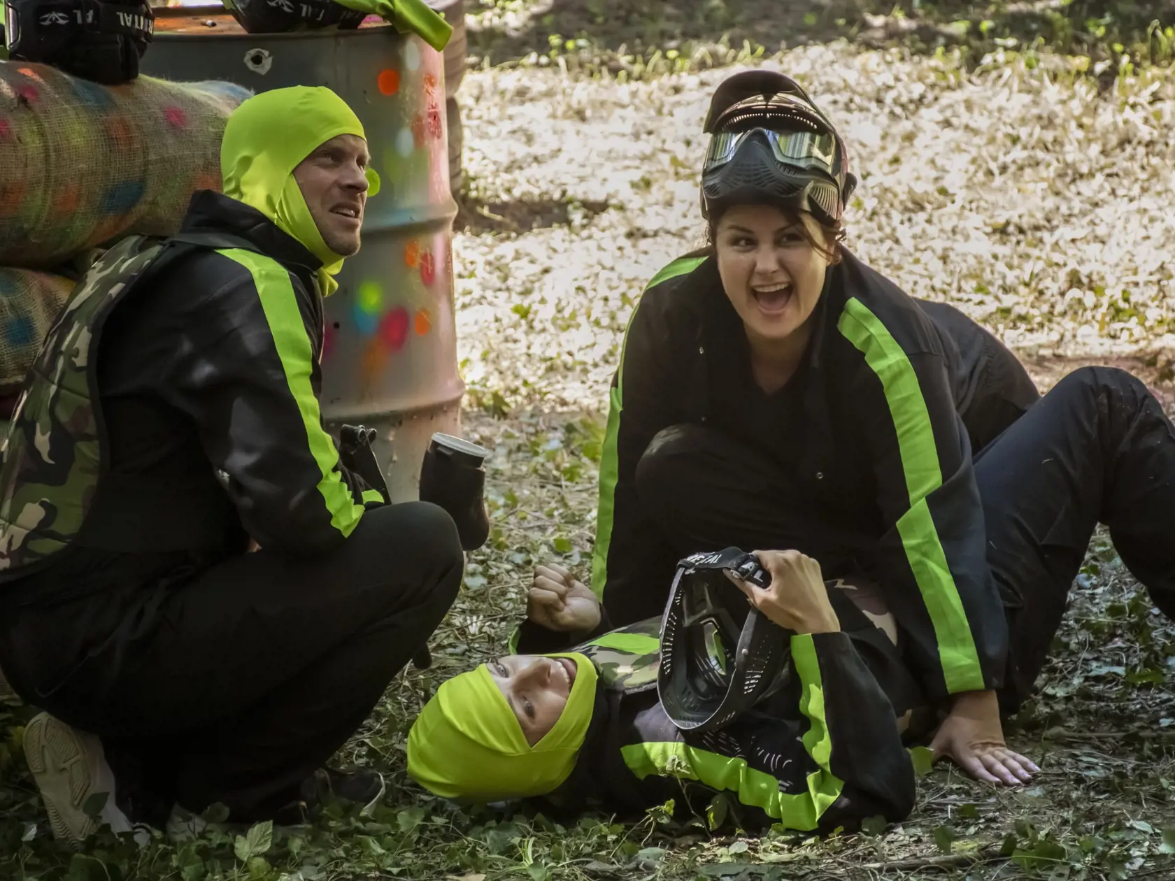 Zábery z pripravovanej bláznivej komédie Jedeme na teambuilding, ktorý produkovala Petra Polnišová s manželom, sa v kinách objaví už v januári.