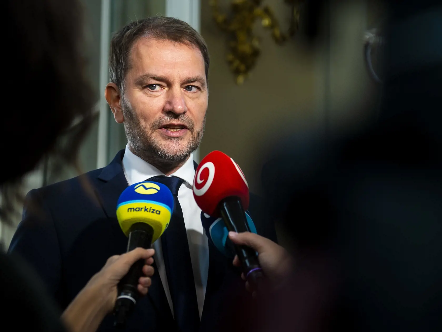 Na snímke predseda hnutia OĽANO Igor Matovič počas brífingu po stretnutí s prezidentkou SR Zuzanou Čaputovou v Prezidentskom paláci 5. októbra 2023 v Bratislave v rámci povolebného rokovania s lídrami politických strán. FOTO TASR - Jakub Kotian