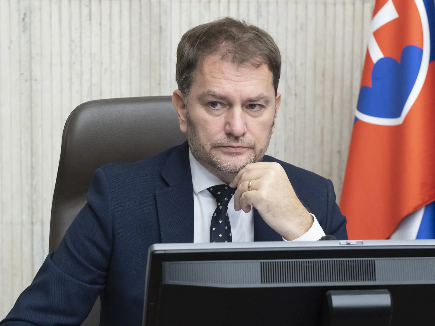 Líder OľaNO Igor Matovič ponúkol SaS svoju demisiu na post ministra financií. Žiada za to stiahnutie podpisov pod návrh na vyslovenie nedôvery vláde a podporu štátnemu rozpočtu