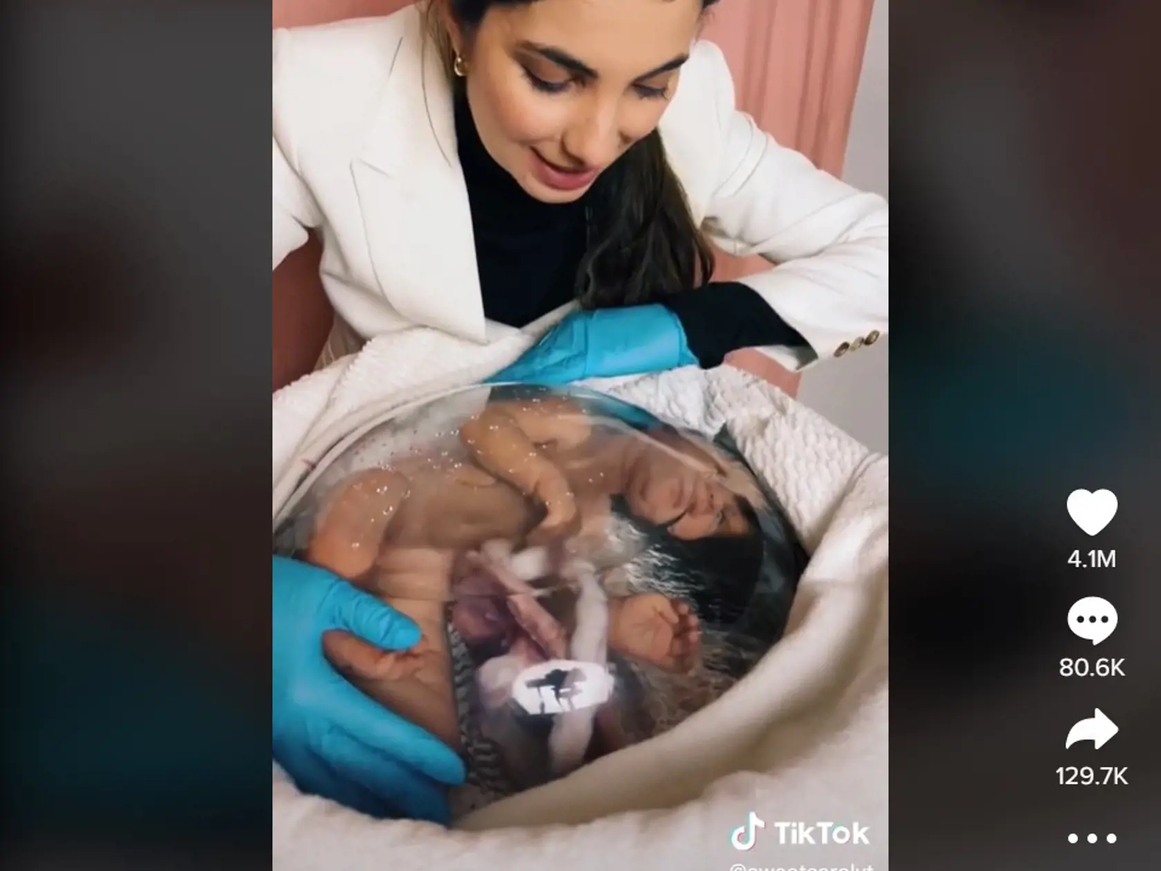 Video brazílskej youtuberky bolo využité na šírenie hoaxu o klonovaní ľudí. Samotná youtuberka upozornila, že vo videu nejde o ľudský klon, ale o realistickú bábiku, ktorú kúpila v obchode pre mamičky.