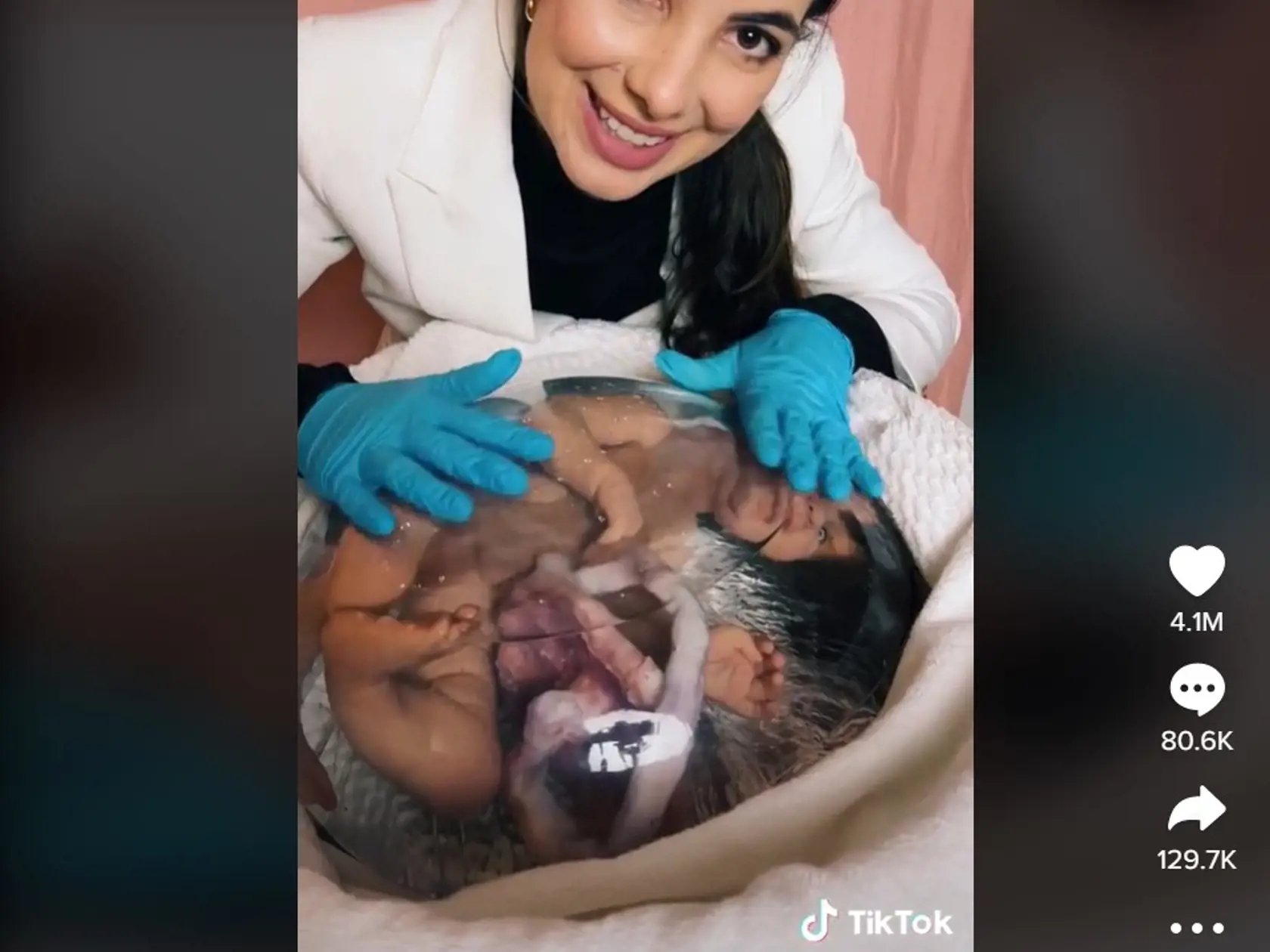 Video brazílskej youtuberky bolo využité na šírenie hoaxu o klonovaní ľudí. Samotná youtuberka upozornila, že vo videu nejde o ľudský klon, ale o realistickú bábiku, ktorú kúpila v obchode pre mamičky.