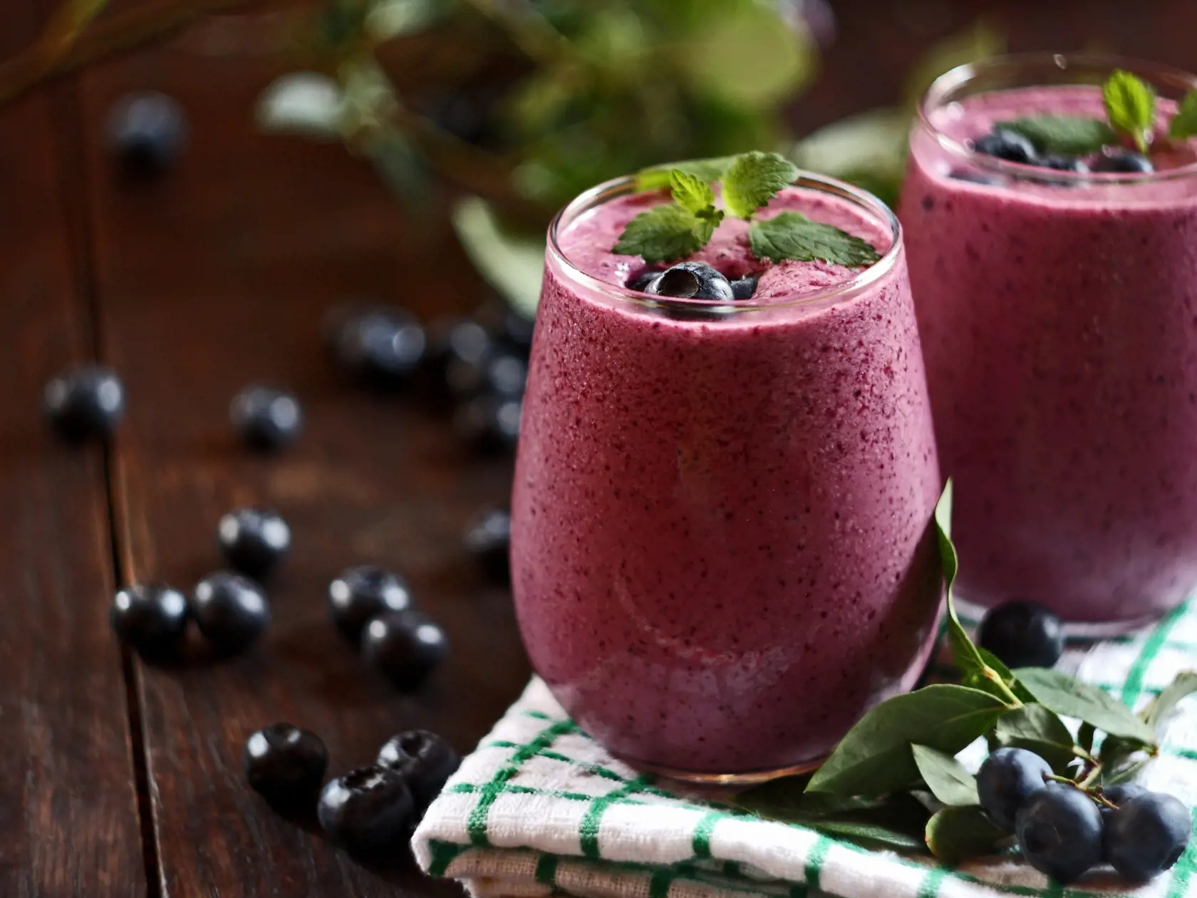 Podobne ako predchádzajúci matcha čaj je čučoriedkové smoothie dobrou raňajkovou voľbou