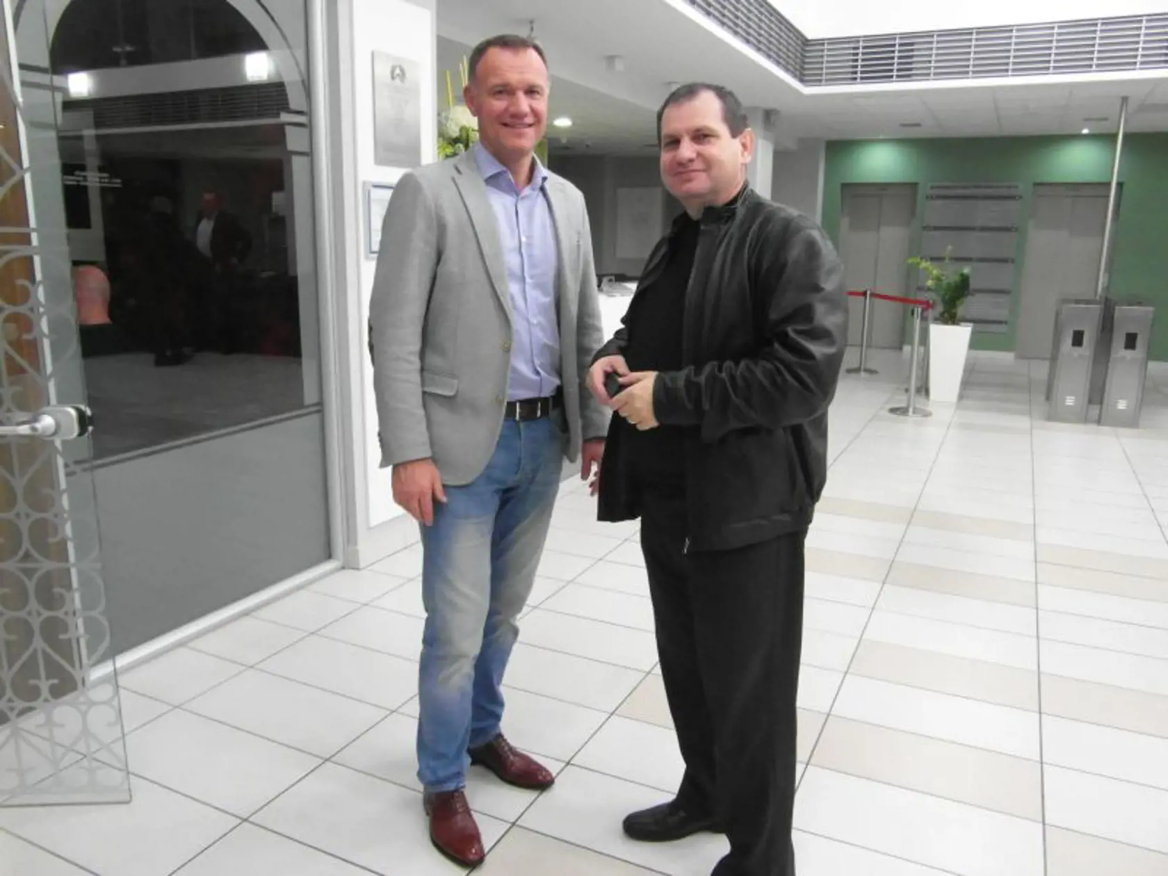 MINISTER ZDRAVOTNÍCTVA: Prišiel k Rašimu oblečený športovo v rifliach.