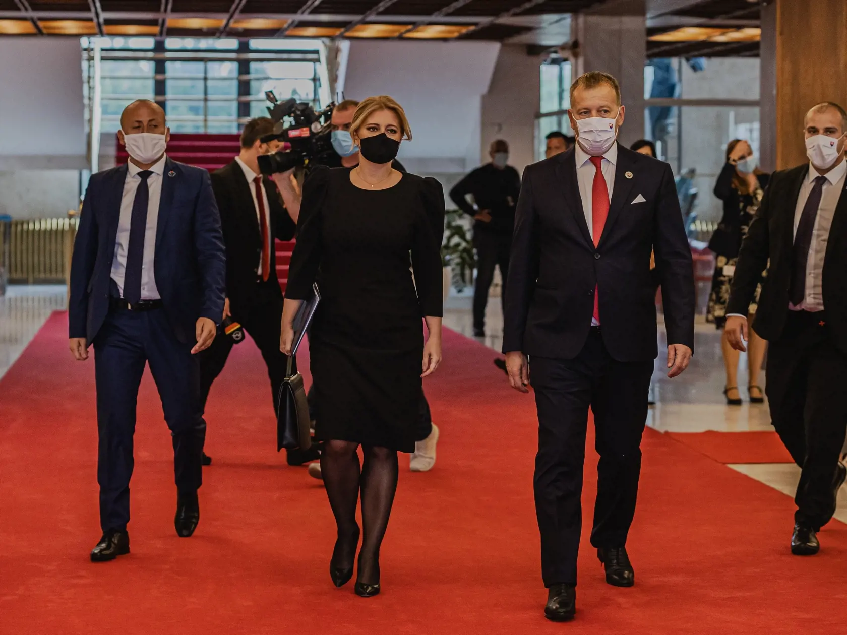 Prezidentka Slovenskej republiky Zuzana Čaputová vystúpila v Národnej rade Slovenskej republiky so Správou o stave republiky. Na snímke Prezidentka Slovenskej republiky Zuzana Čaputová a Predseda Národnej rady Slovenskej republiky Boris Kolllár.