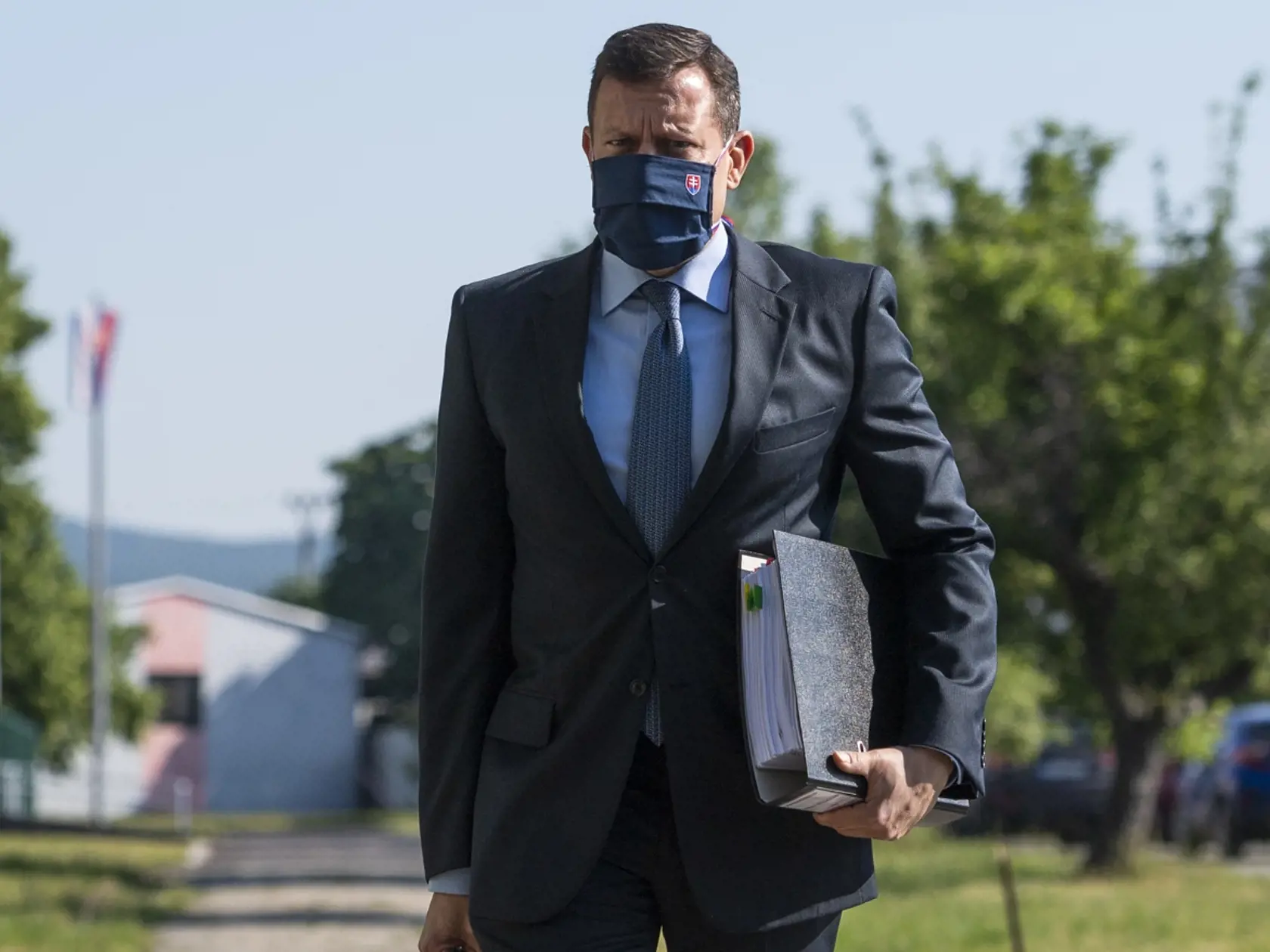 Na snímke je Daniel Lipšic, právny zástupca poškodených Kuciakovcov, pred hlavným pojednávaním v kauze vraždy novinára Jána Kuciaka a jeho snúbenice Martiny Kušnírovej na Špecializovanom trestnom súde v Pezinku.
