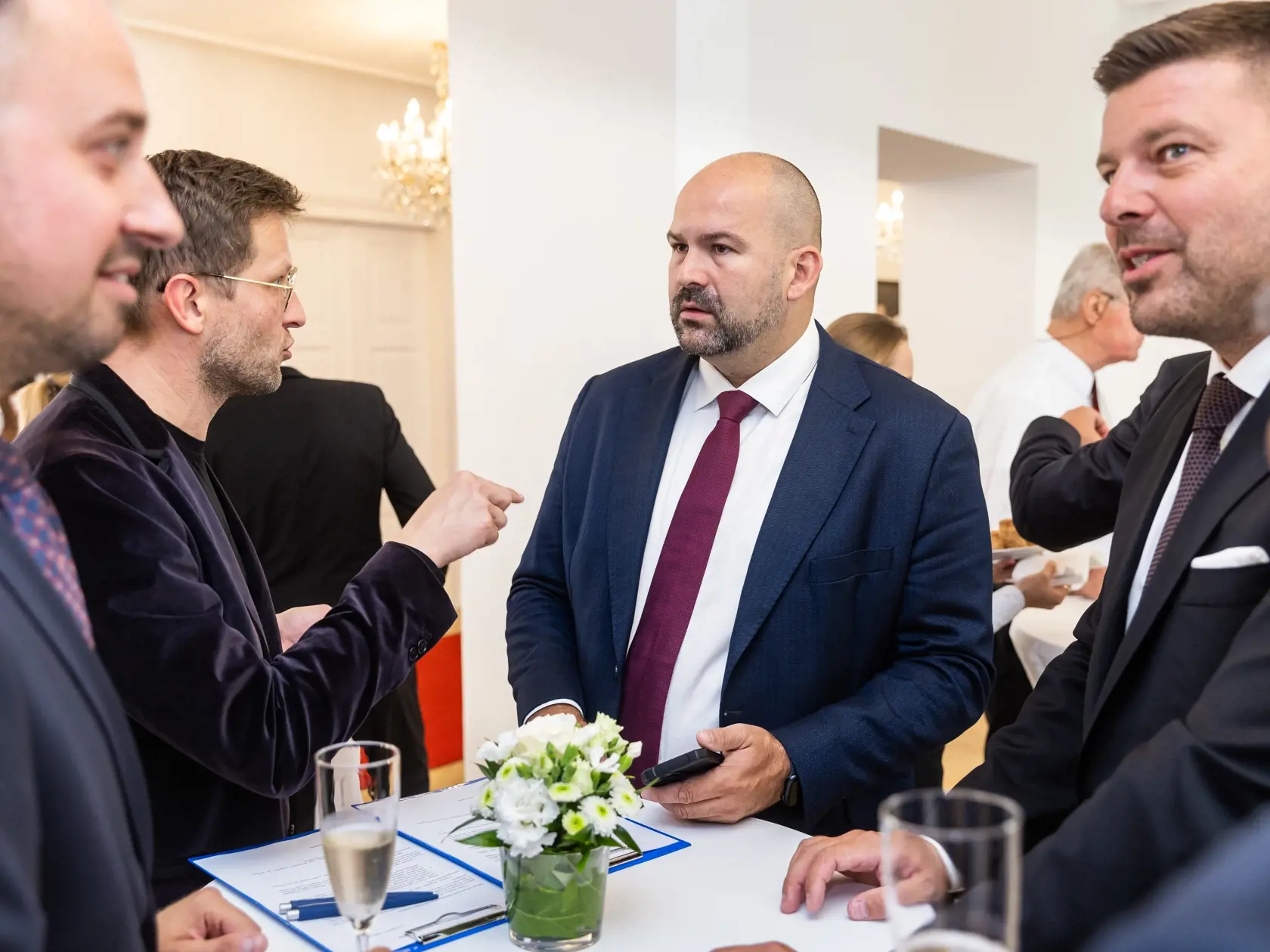Slávnostné udelenie štátnej ceny Jozefa Miloslava Hurbana v priestoroch starej Národnej rady SR v Bratislave.  Na snímke Peter Pčolinský.