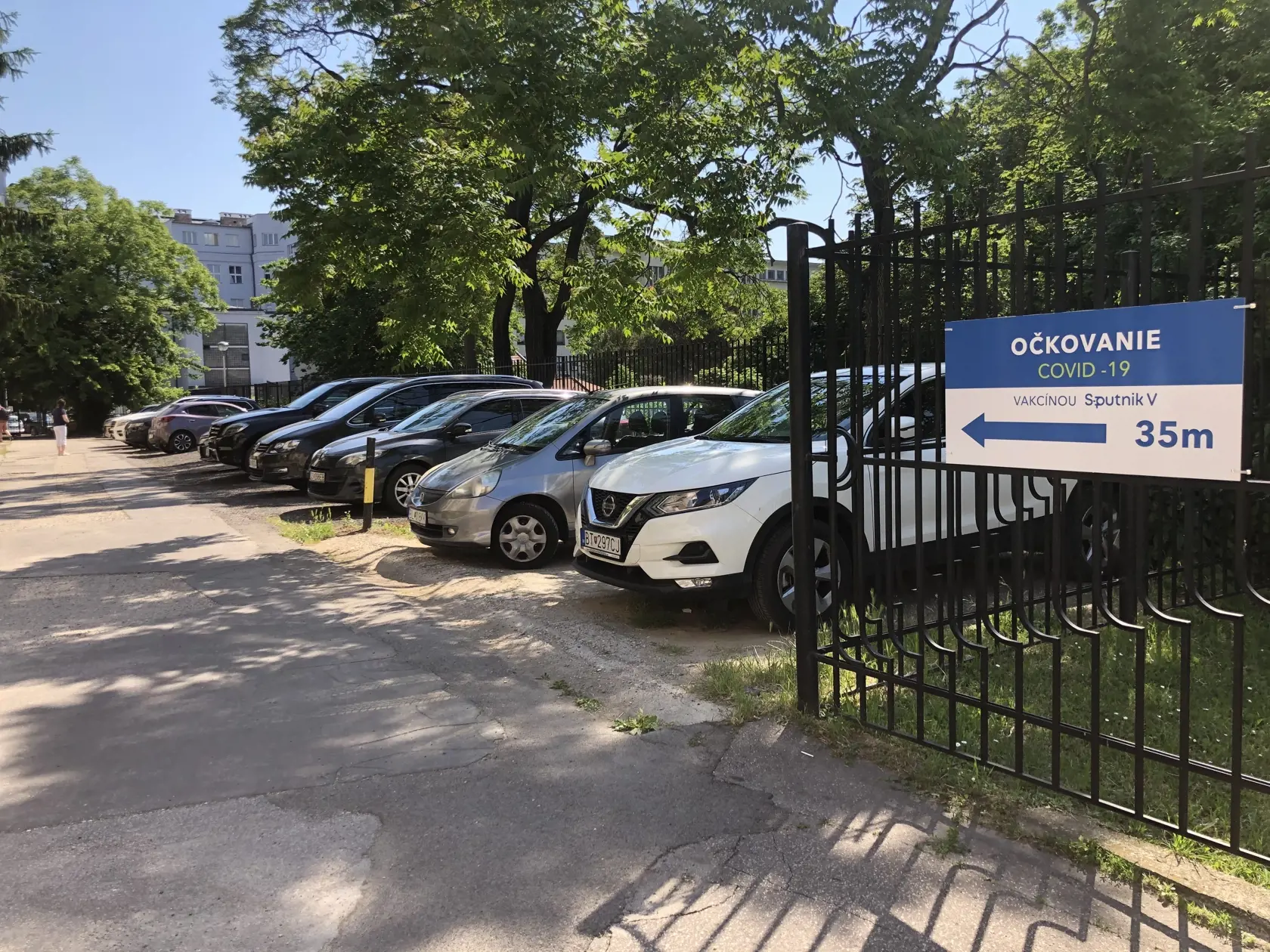 Očkovacie centrum pre Sputnik v Bratislavskom kraji je v poliklinike cudzokrajných chorôb na Americkom námestí.