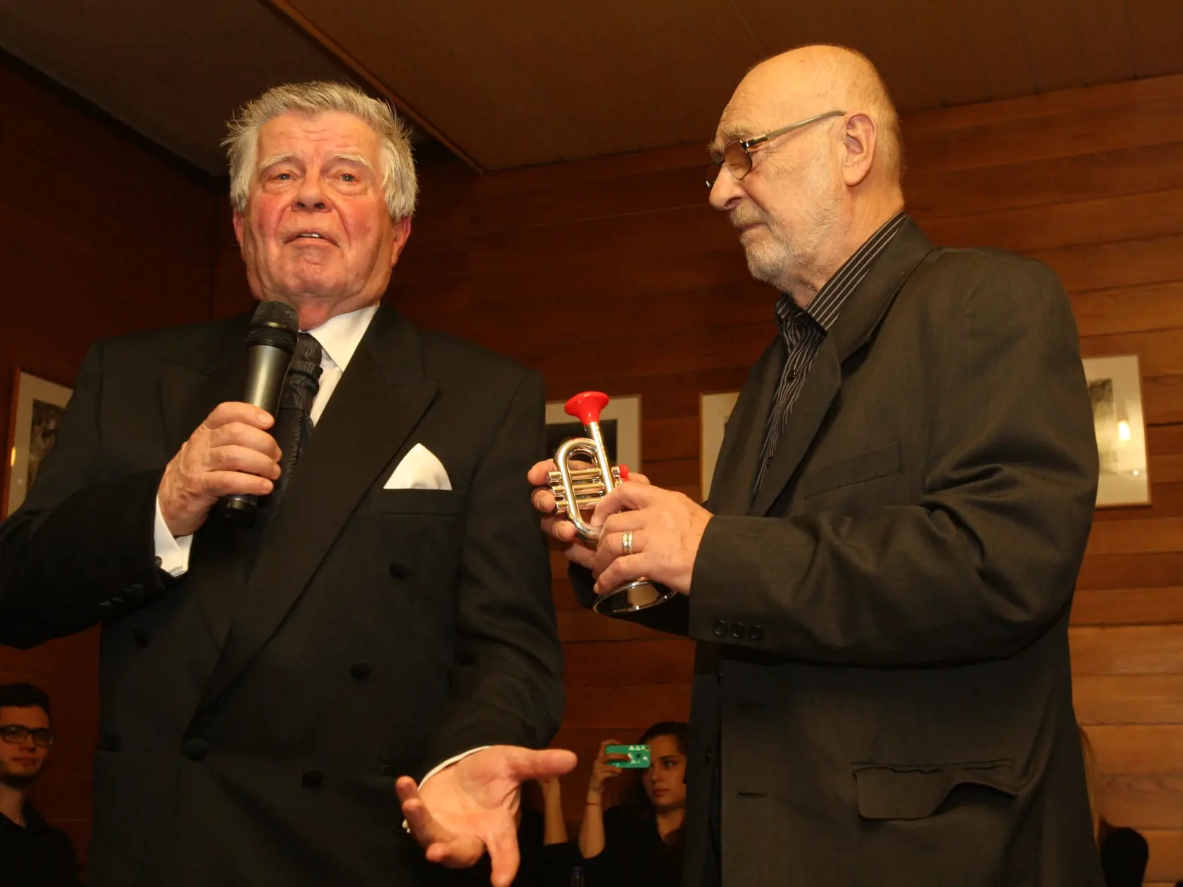 Krst knihy Olda Hlaváčka ,, Naša dobrá kapela " v klube slovenských spisovateľov
