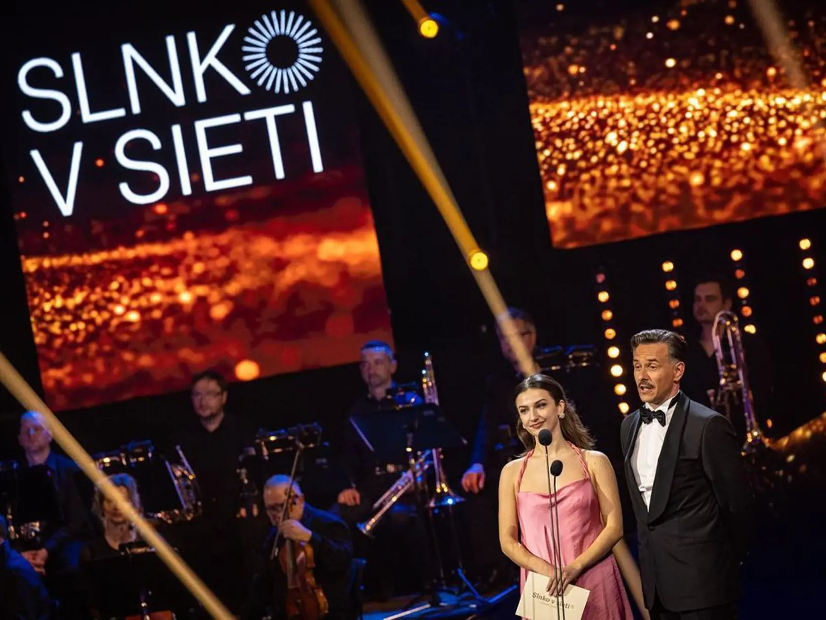 Petra Dubayová na odovzdávaní cien Slnko v sieti