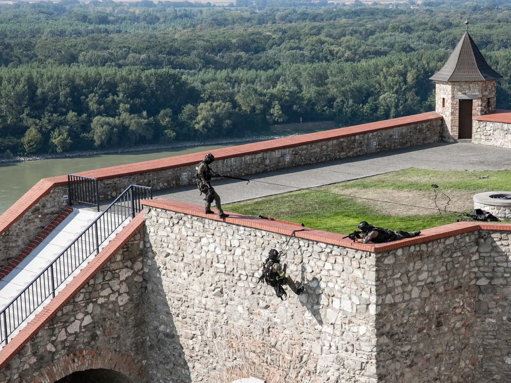 Deň otvorených dverí Národnej rady Slovenskej republiky pri príležitosti 30. plenárneho zhromaždenia.
