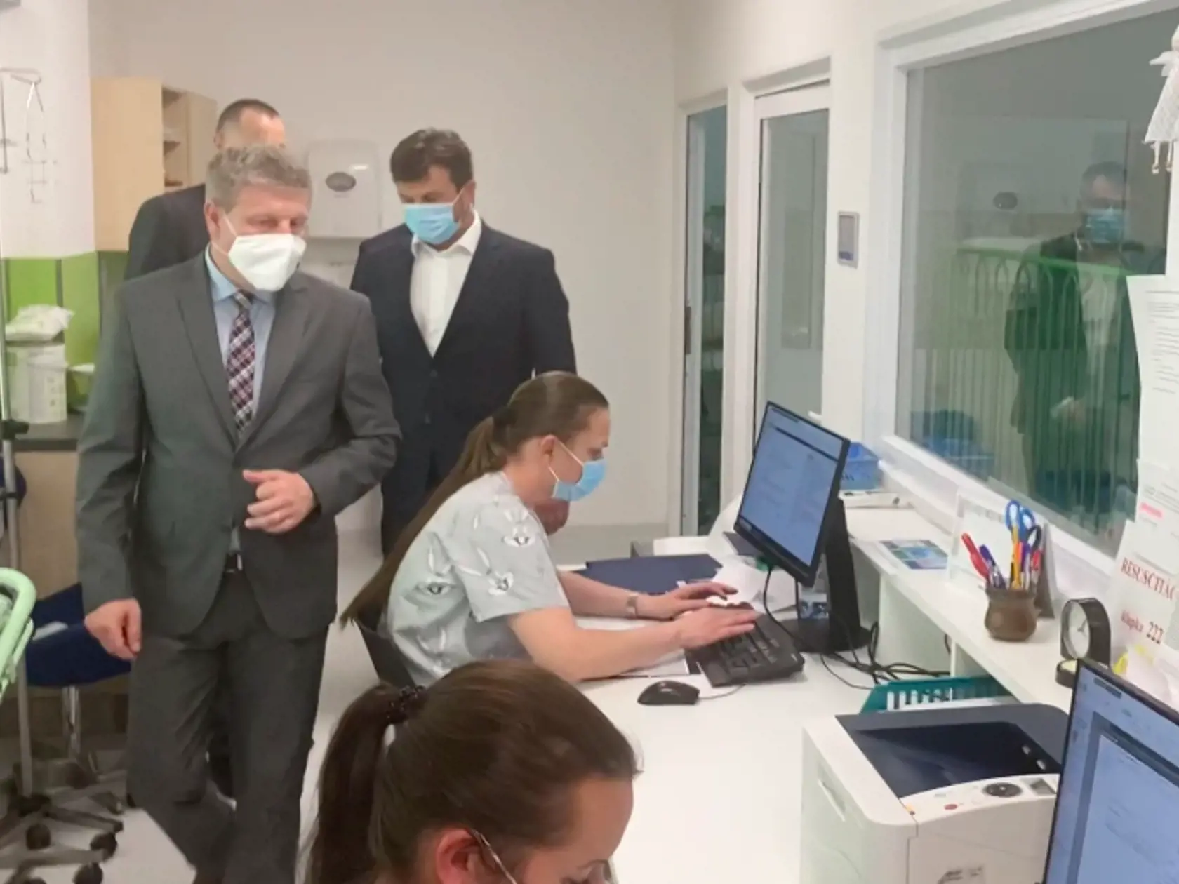 Šéf rezortu zdravotníctva Vladimír Lengvarský si prezrel všetko, nazrel všade, kam chcel.