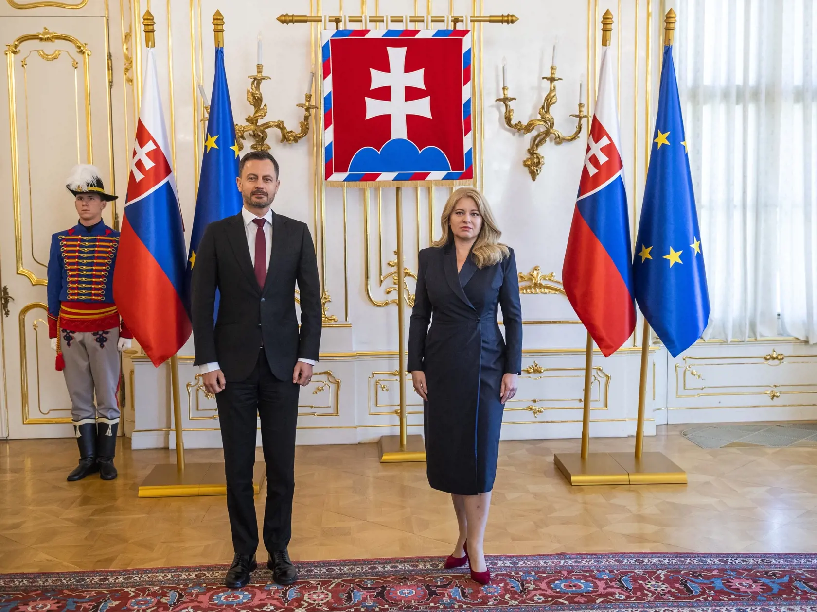 Na snímke prezidentka SR Zuzana Čaputová a predseda vlády SR Eduard Heger počas stretnutia v Prezidentskom paláci v Bratislave 22. júla 2022. FOTO TASR - Jaroslav Novák