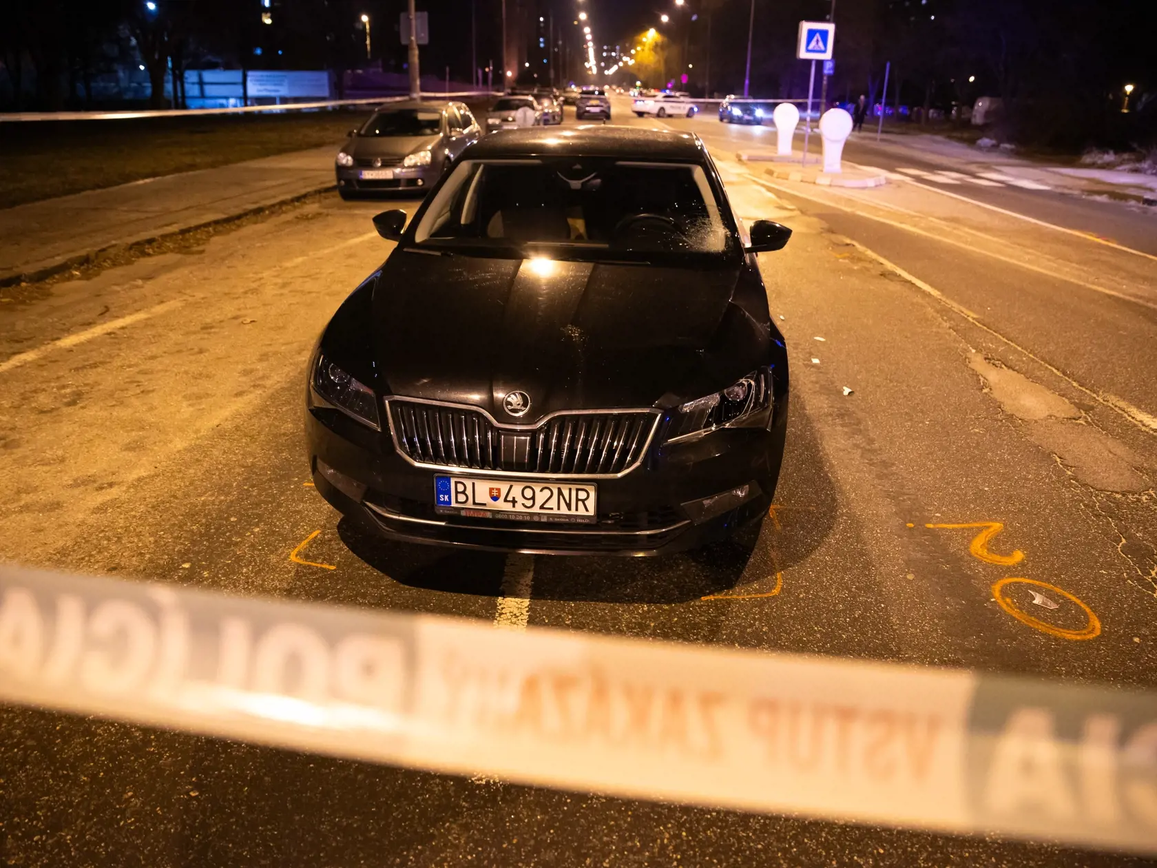 Na Romanovej ulici v Bratislave pred sídlom Úradu pre ochranu ústavných činiteľov mal funkcionár ministerstva zraziť dôchodkyňu.
