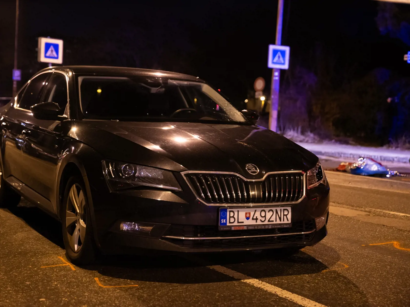Na Romanovej ulici v Bratislave pred sídlom Úradu pre ochranu ústavných činiteľov mal funkcionár ministerstva zraziť dôchodkyňu.
