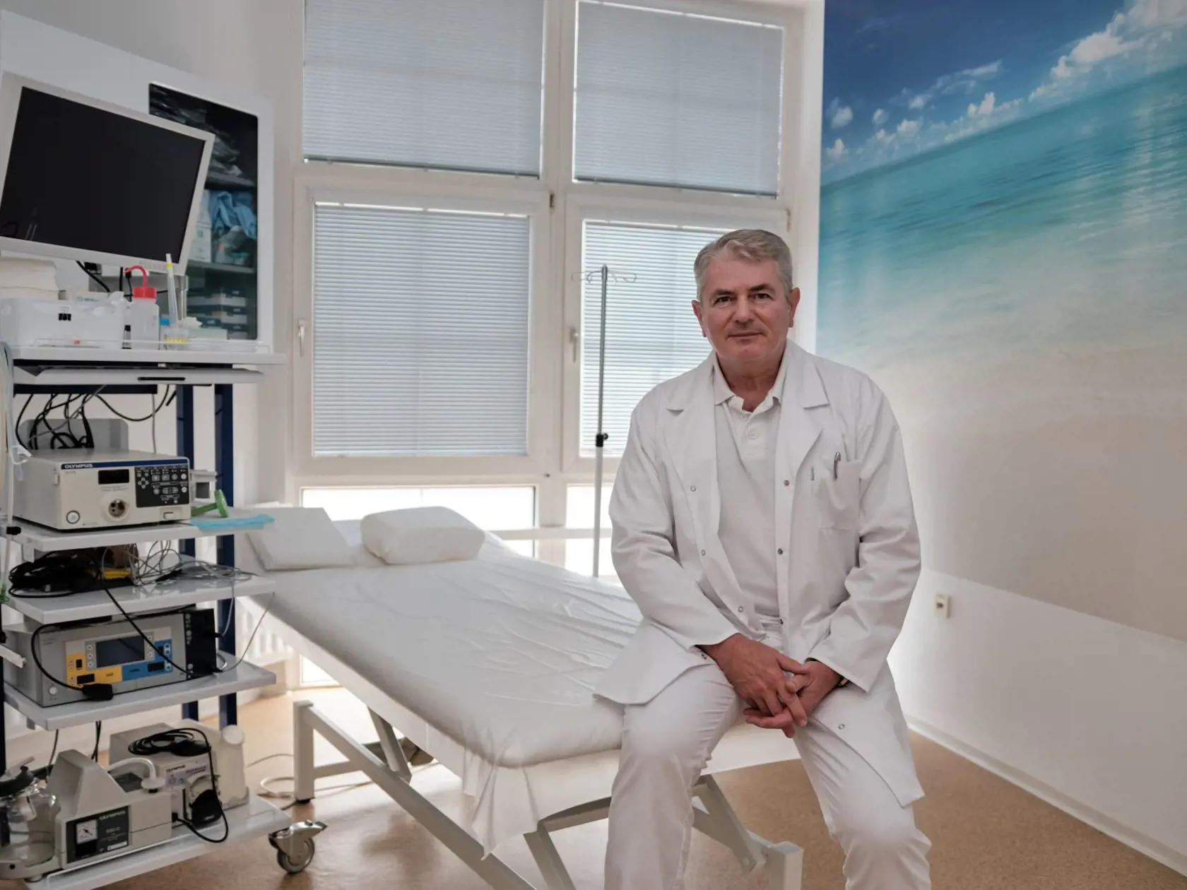 MUDr. Miloš Bubán, gastroenterológ, radí striedmosť ako základ životného štýlu i prevencie.