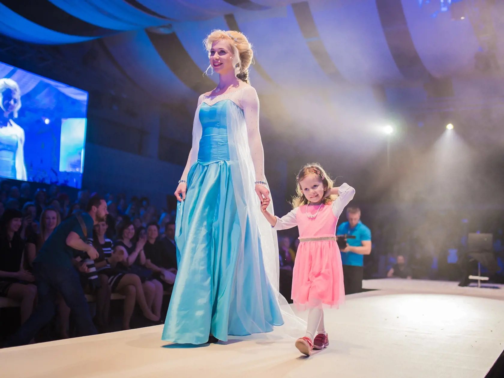 Na móle: Lenka ako princezná Elsa z animovanej rozprávky Ľadové kráľovstvo.