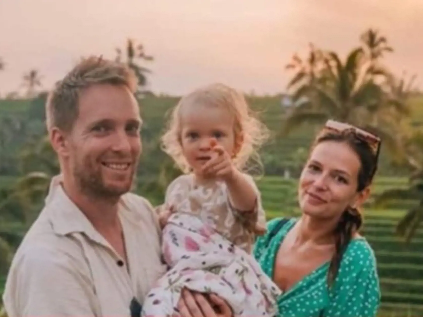 Sympatický Michal z Nitry, ktorý aj so svojou partnerkou vycestoval na ostrov Bali, aktuálne bojuje s exotickou chorobou o holý život a potrebuje pomoc od darcu krvi. Na pomoc vyzýva aj Slovenské veľvyslanectvo v Indonézii.