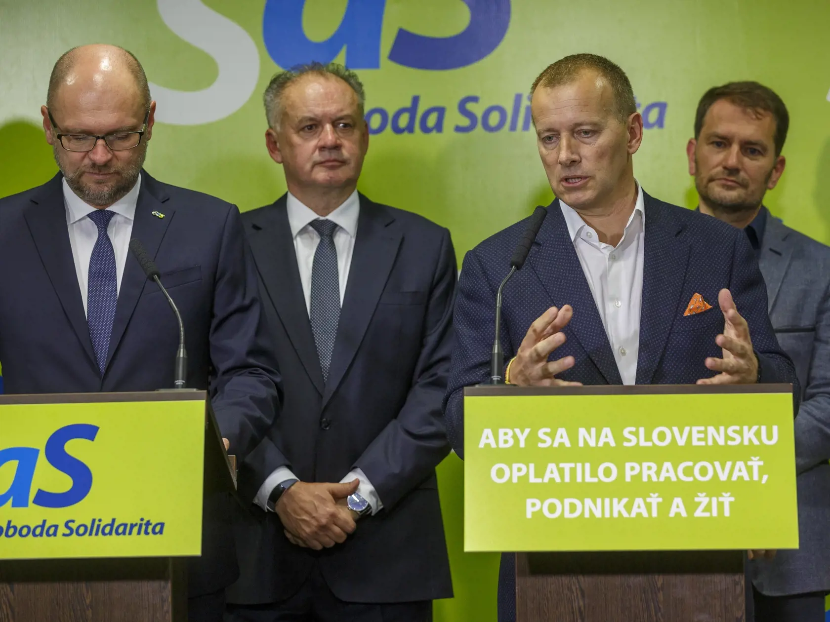 Predseda SaS Richard Sulík pozval do Liberálneho domu Andreja Kisku, Igora Matoviča, Michala Trubana, Alojza Hlinu, Borisa Kollára a Miroslava Beblavého.