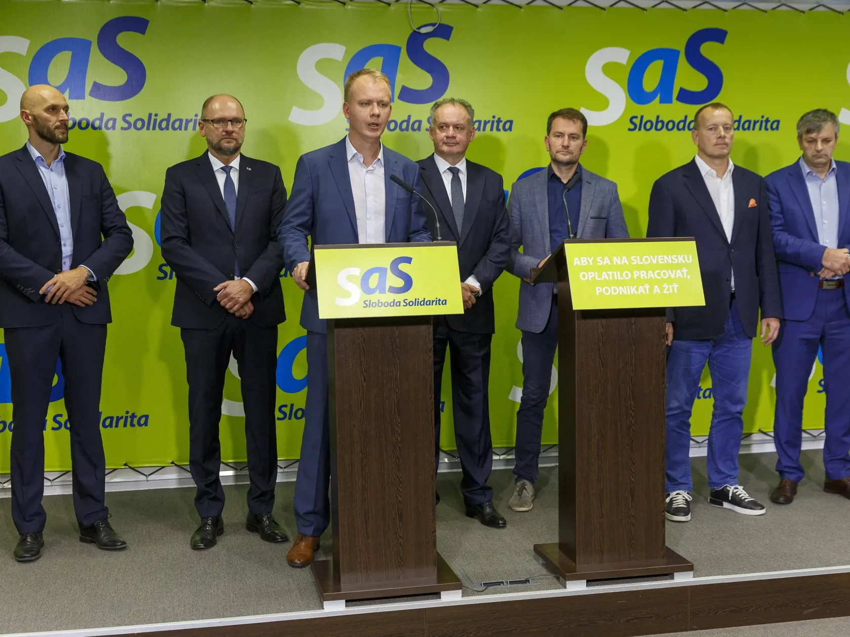 Predseda SaS Richard Sulík pozval do Liberálneho domu Andreja Kisku, Igora Matoviča, Michala Trubana, Alojza Hlinu, Borisa Kollára a Miroslava Beblavého.