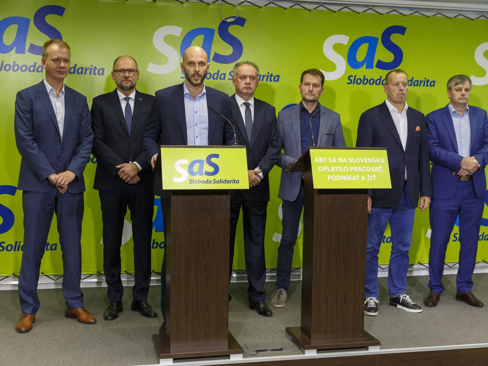 Predseda SaS Richard Sulík pozval do Liberálneho domu Andreja Kisku, Igora Matoviča, Michala Trubana, Alojza Hlinu, Borisa Kollára a Miroslava Beblavého.