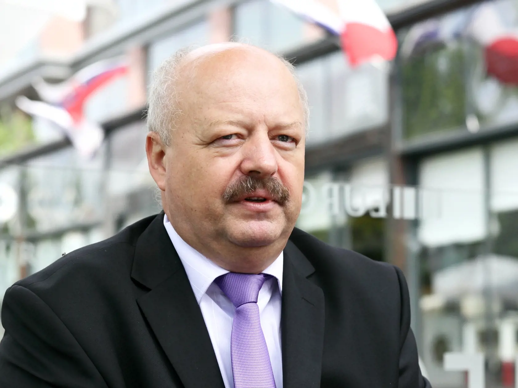 Na snímke generálporučík Ing. Pavel Macko, rozhovor potom, ako idišiel z armády. 