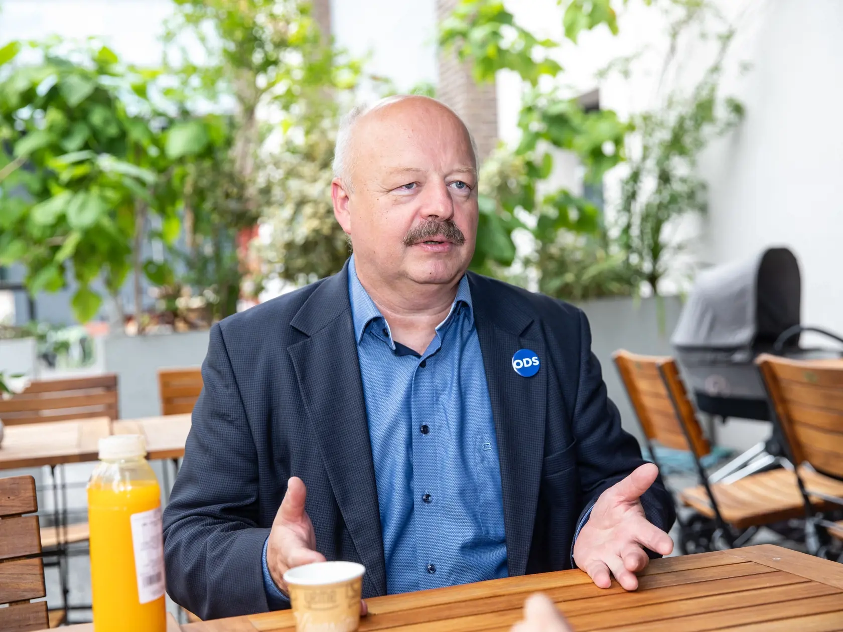 Na fotke je Pavel Macko, Generálporučík slovenský generál. Bol najvyššie postaveným Slovákom v štruktúrach NATO.
