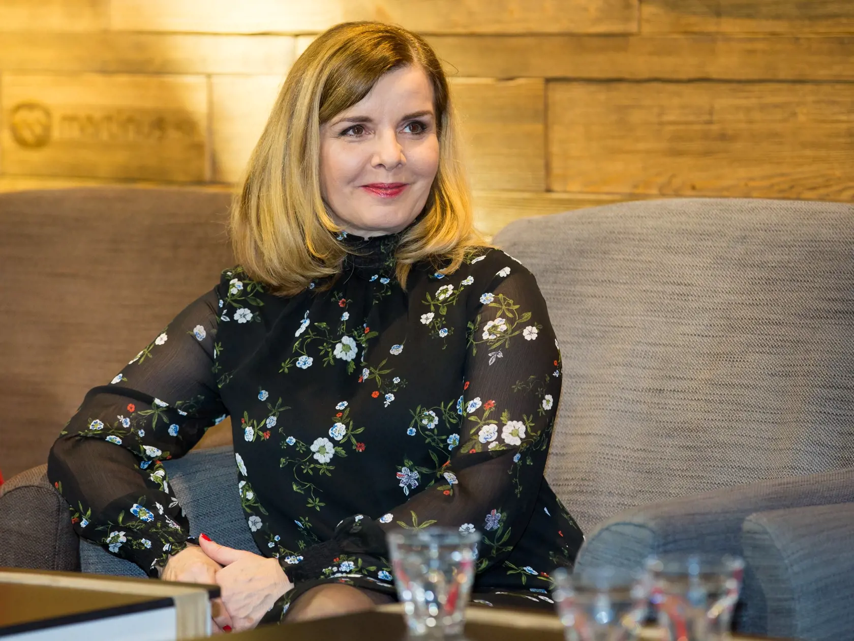 Krst kuchárskej knihy od Kataríny Brychtovej "Napečme si šťastie" v jednom z bratislavských knihkupectiev. Na snímke Zuzana Tlučková.