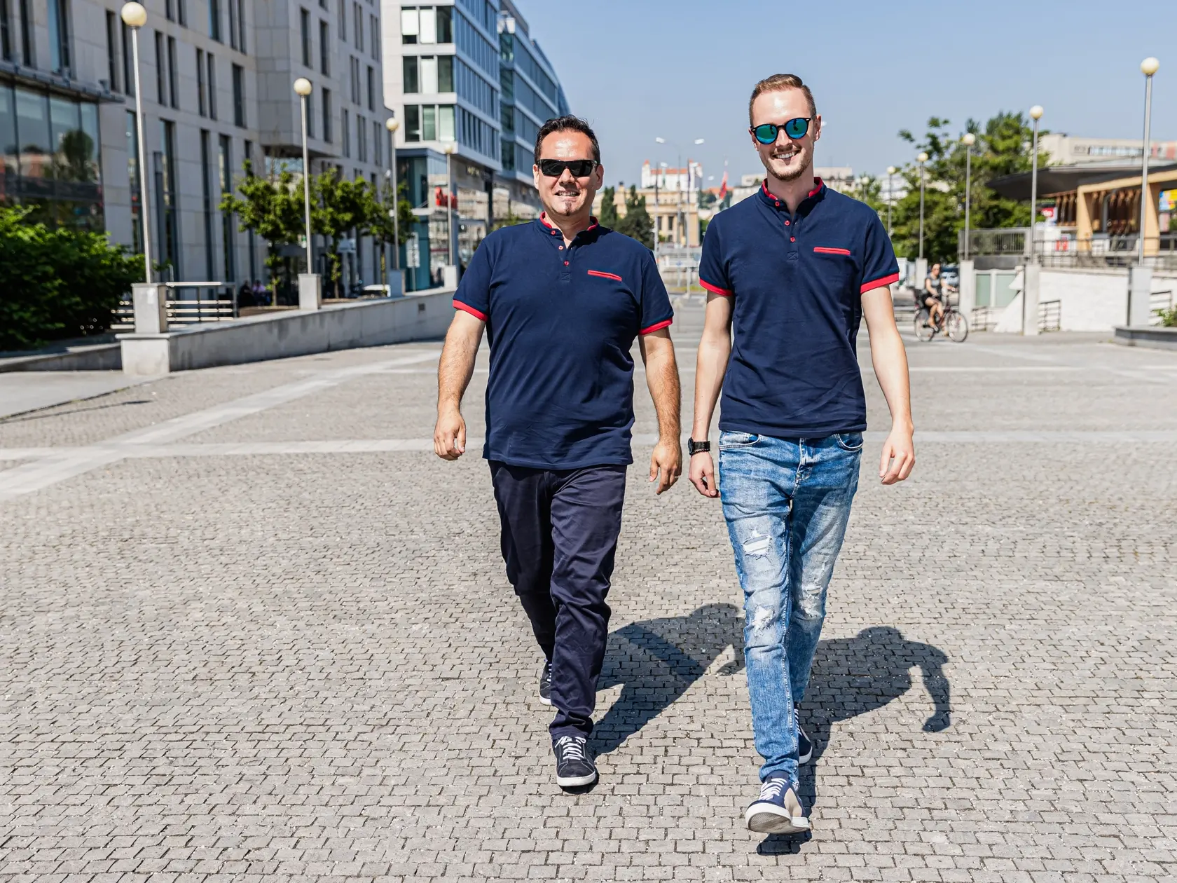 Na snímke tenor Martin Vetrák a barytón Peter Ševčík zo zoskúpenia LA GIOIA.