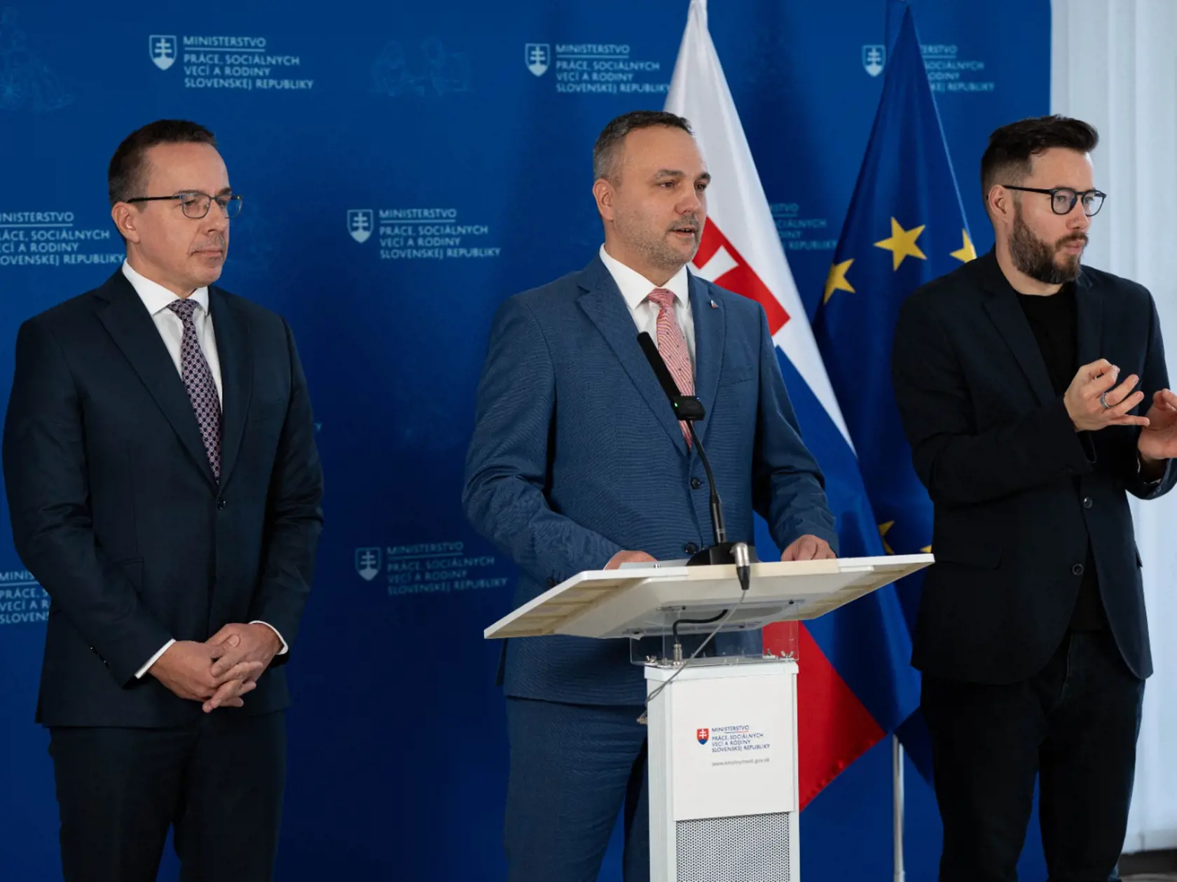 Ministerstvo práce preplatí ušlú mzdu zamestnanom Bukózy Vranov nad Topľou ešte do Vianoc