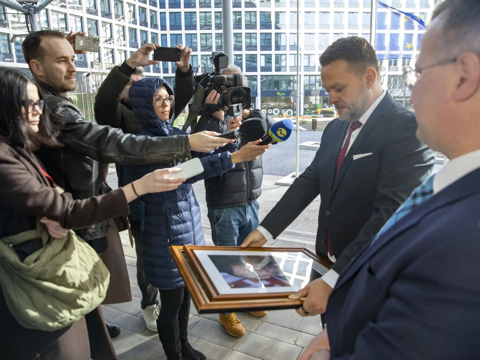 Na snimke je príchod nového ministra investícií, regionálneho rozvoja a informatizácie, MIRRI, Samuela Migaľa.