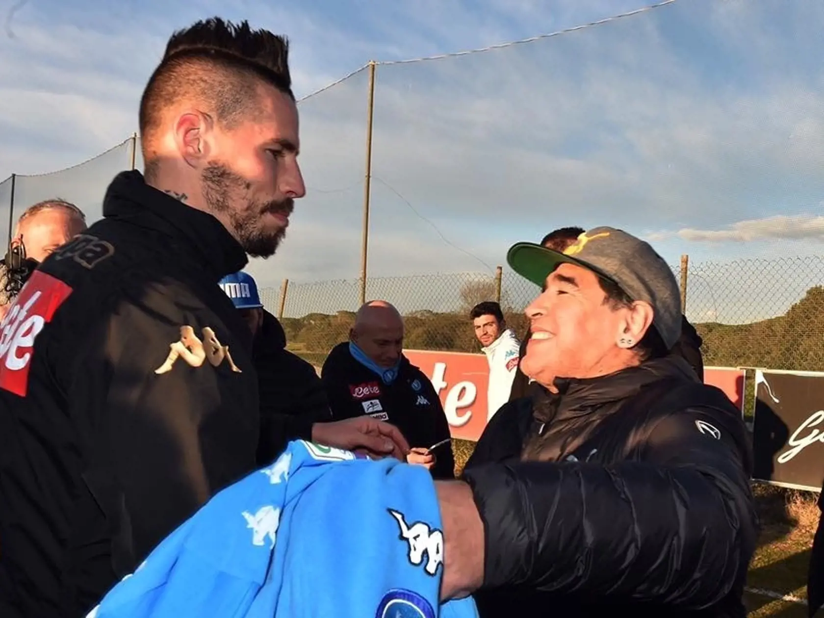  Hamšík a Maradona - dve veľké osobnosti histórie SSC Neapol.