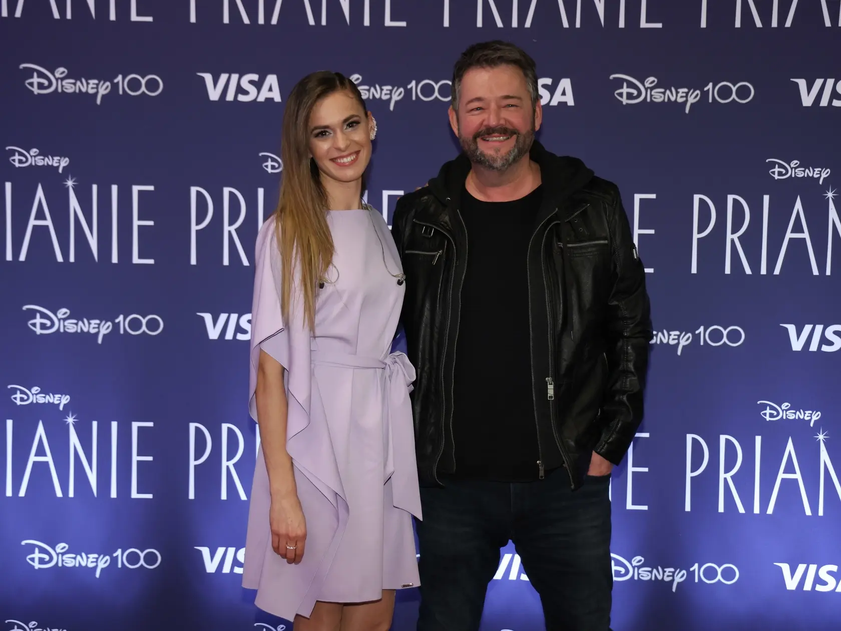 Hudák sa na premiére rozprávky Prianie vyfotil aj s herečkou Dominikou Richterovou.