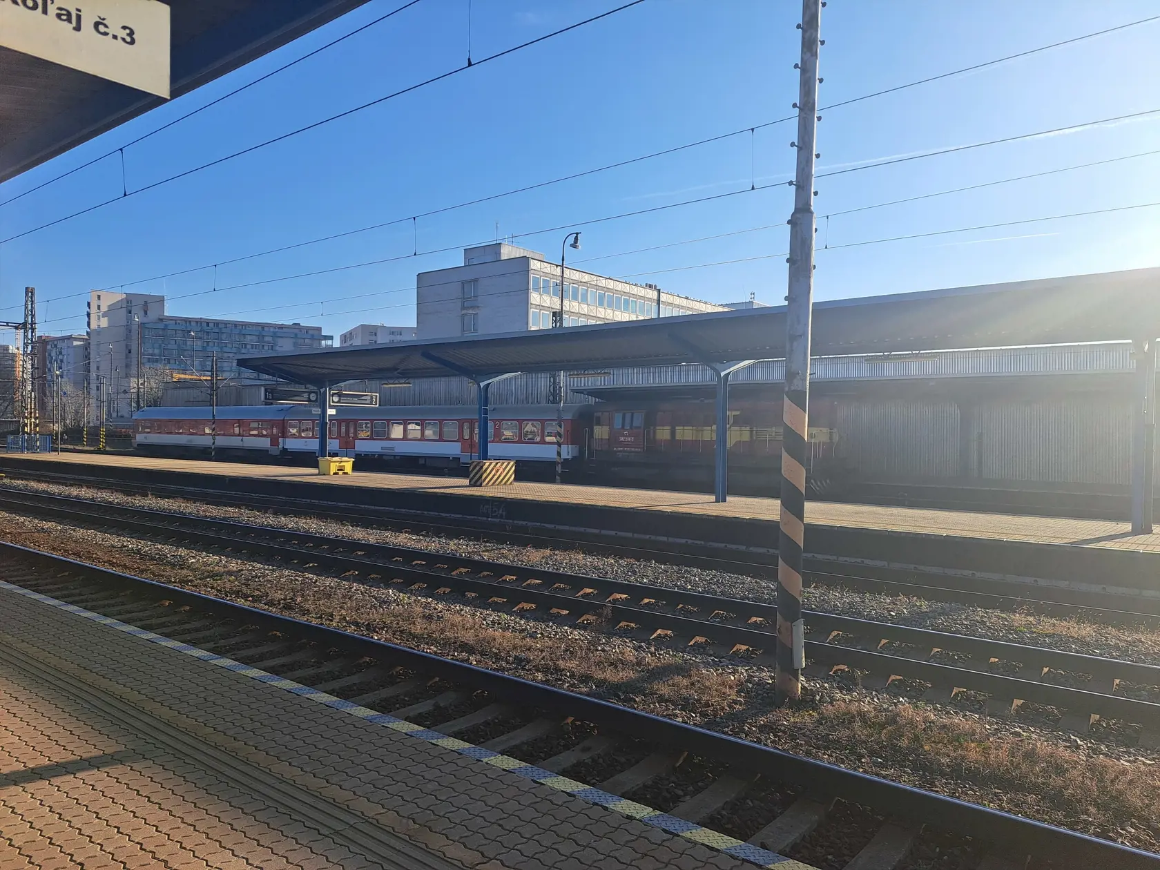 Pri vnútroštátnej preprave môžete náhrady škody uplatniť v ktorejkoľvek pokladnici ZSSK.